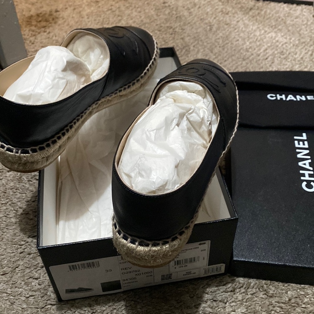 Chanel Women shoes - Picture 6 of 6